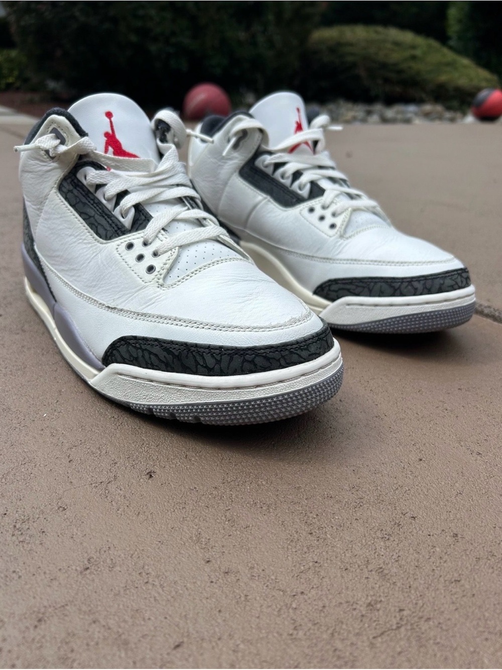 Jordan White Black Red Retro Basketball Sneakers